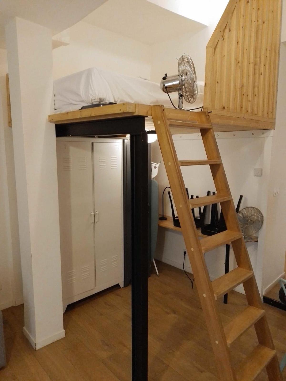 The Tanneurs - Charming 6-person - Steps From Valmy Metro *